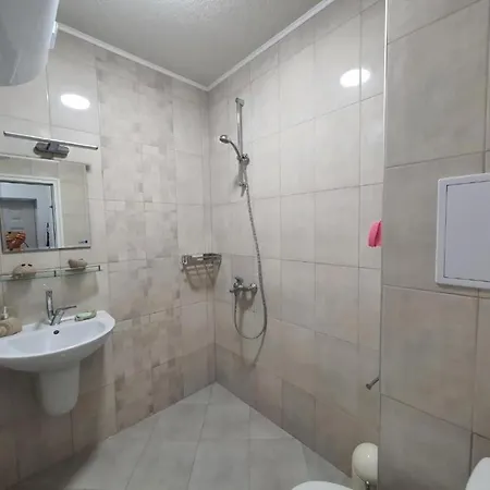 Neptun-green 公寓 *