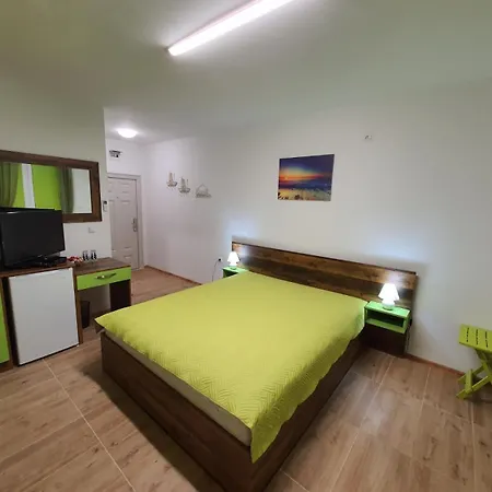 Neptun-green 普里莫尔斯科