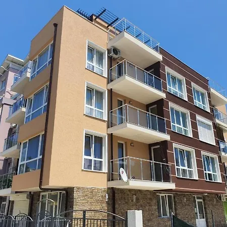 Neptun-green Apartament *